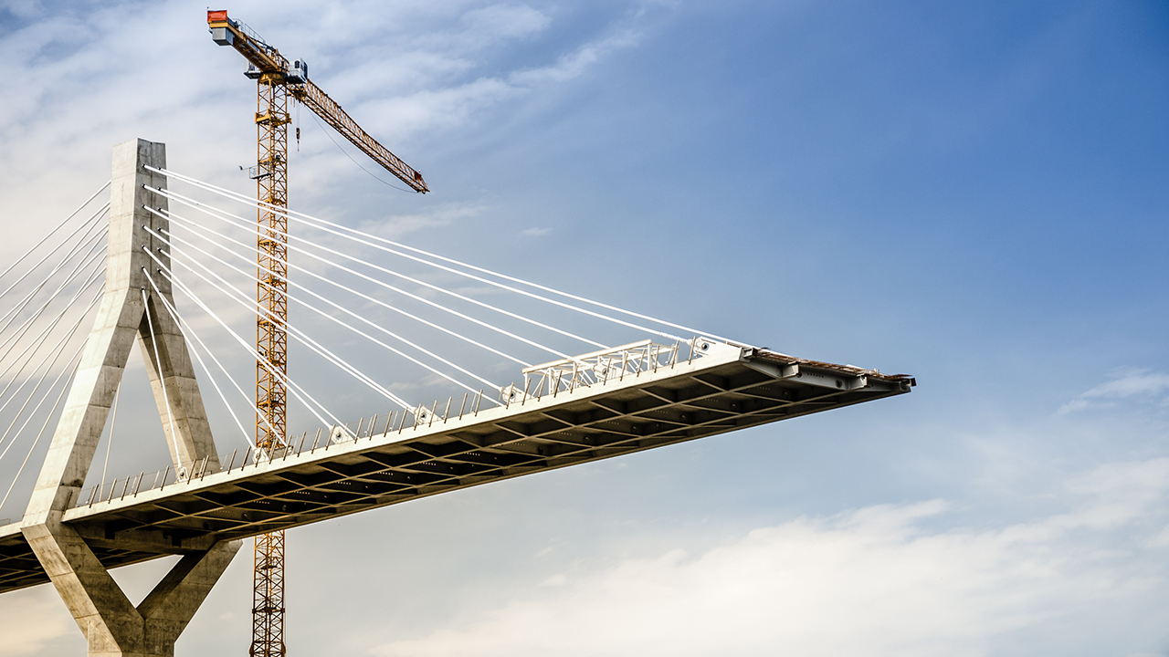 Infraestructura de puentes y carreteras