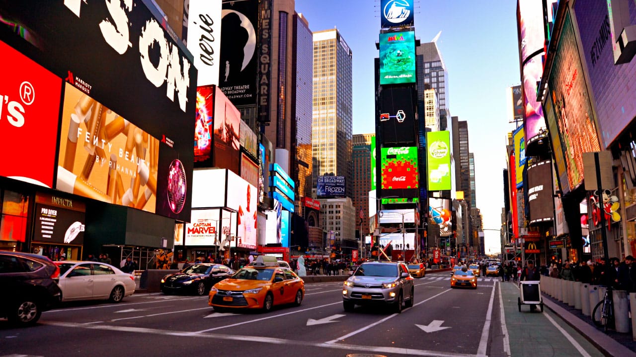 Soluciones de señalización digital inalámbrica para atraer e informar a los visitantes