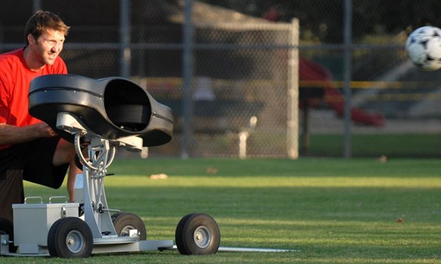 Los servicios de diseño de Digi Wireless y Digi XBee ayudan a convertir el fútbol en un deporte inteligente